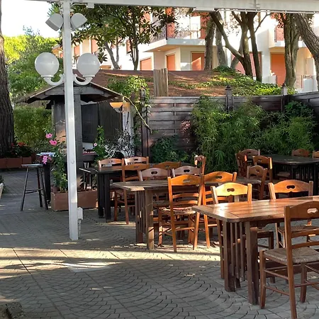 Vina Del Mar Pineta Hotel 4*