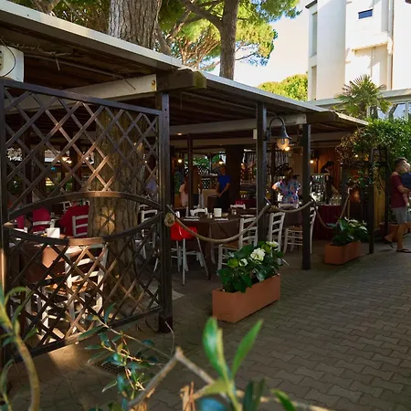 Vina Del Mar Pineta Szálloda 4*