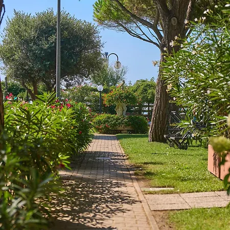 Szálloda Vina Del Mar Pineta Lido di Jesolo