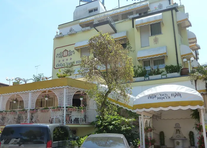 Vina Del Mar Pineta Hotel 4*